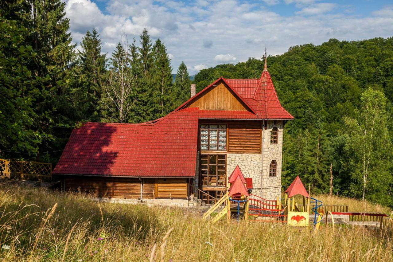 Hotel Альпина Jaremtsche Exterior foto