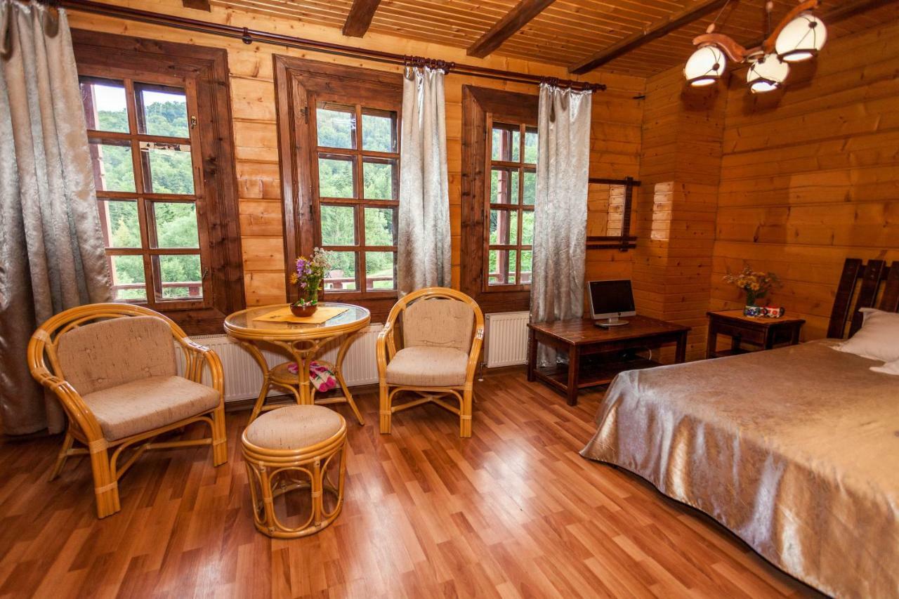Hotel Альпина Jaremtsche Exterior foto